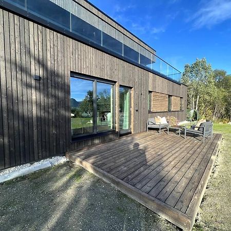 Leilighet Med Nydelig Utsikt Tromso Bagian luar foto